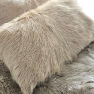 Kissen Ziegenfell beige camel länglich echt Fell echtes Ziegenfell