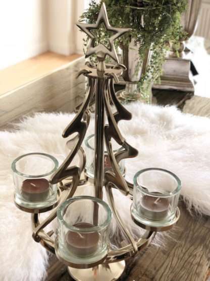 Moderner Adventskranz Tannenbaum silber Metall, hängender Weihnachtskranz, Weihnachtsbaum für 4 Kerzen,
