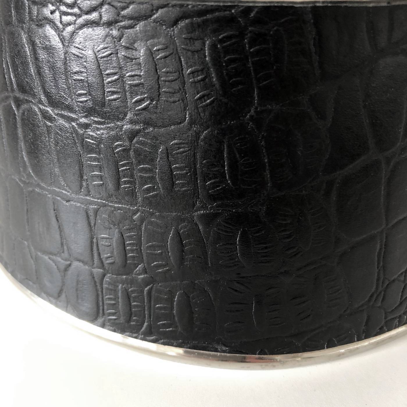 Echt-Leder Sitzkissen oval in schwarz
