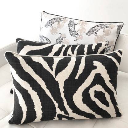 Deko Kissen Zebra animal print schwarz weiß Kissen mit Motiv Zebra schwarz weiß beige Leinenkissen Zebra von steen design