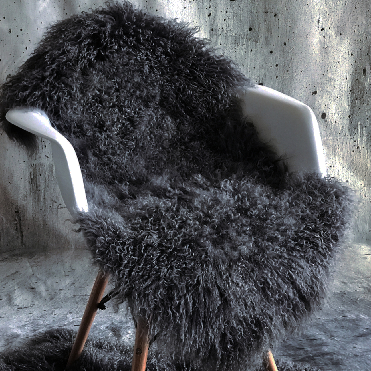 Tibet Lammfell echt Fell schwarz 90 cm sehr weich – Flourou Luxury Interior  Design & Art
