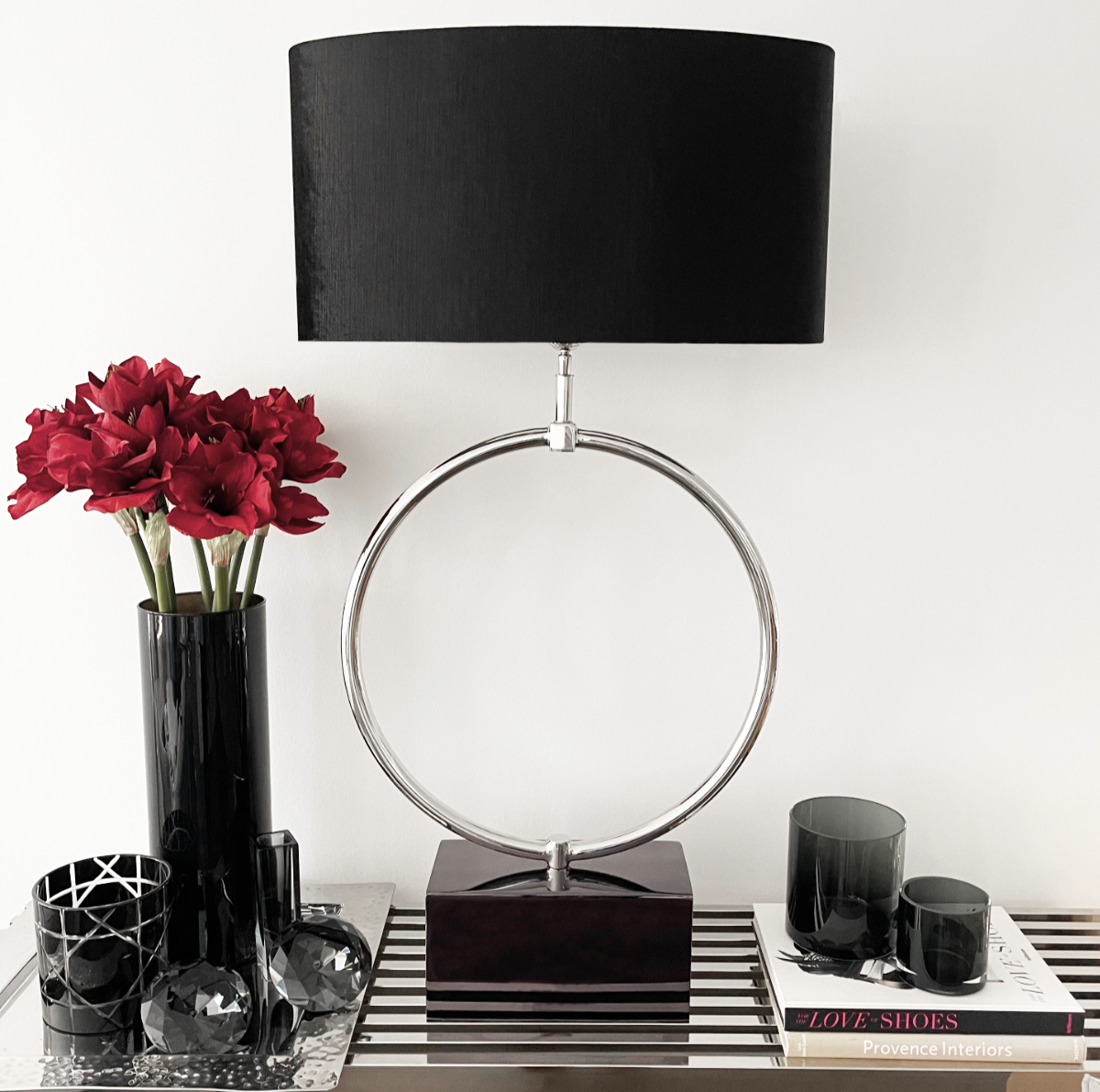 Tischlampe silber Kreis rund mit Lampenschirm schwarz 110 cm – Flourou  Luxury Interior Design & Art