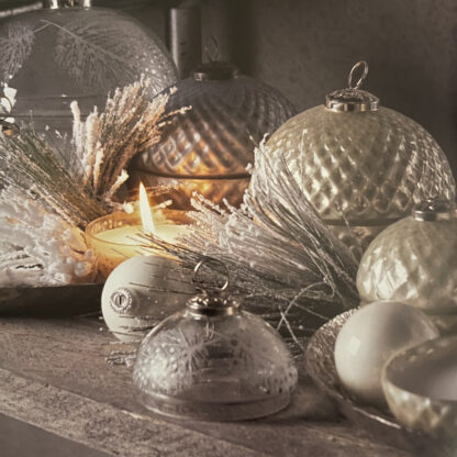 Kerze in Glaskugel weiß champagner perlmut Duftkerze in Glaskugel mit Deckel in Weihnachtskugel aus Glas mit Wachs Kerze edel Licht Kerzenschein Weihnachten