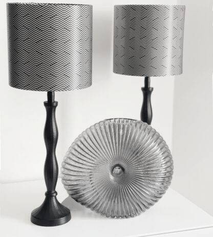 Tischlampe schwarz mit Lampenschirm schwarz bronze beige gestreift Muster Vintage Stil edel geometrisches Muster