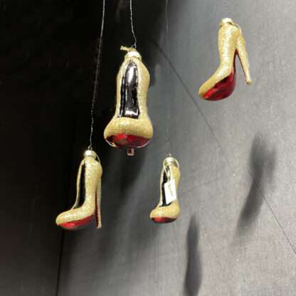 Baumschmuck Weihnachtsschmuck Glashänger Pumps Schuh High heels gold mit roter Sohle Christbaumschmuck edel Weihnachtsdekoration
