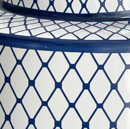 Lampenfuß blau weiß feines Muster edel Keramik glasiert 46 cm groß rund Hampton Interior maritim