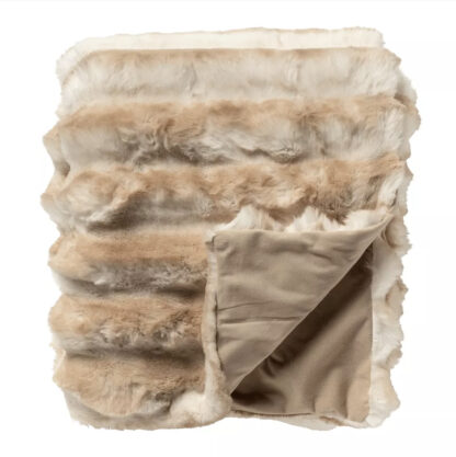 Tagesdecke Fleecedecke Webpelzdekce weiß beige Kuscheldecke extra weich Wohndecke Chalet stil Hüttenalm elegant edel