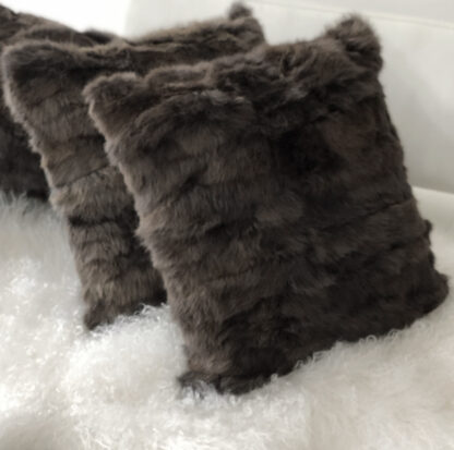 Kissen Hase echt Fell Hasenfell Kissen braun Kaninchen Fellkissen Luxus Kissen Chaletkissen Landhaus