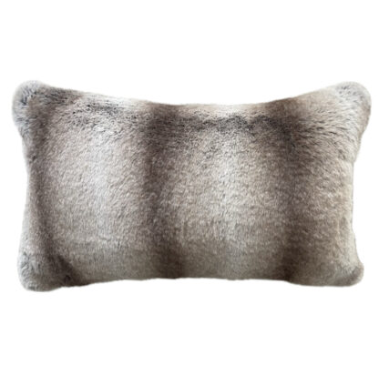 KISSEN HUNDELIEBHABER UND DAS LETZTE KIND HAT FELL. KISSEN BESTICKT BEIGE TAUPE MIT WEBPELZ EDEL FÜR FUNDELIEBHABER HUNDEFÜHRER Landhaus Chaletstil