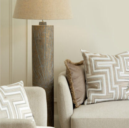 Kissen beige creme taupe modernes Design modernes Muster edel Luxus Kissen Austen 43 cm von scatter box