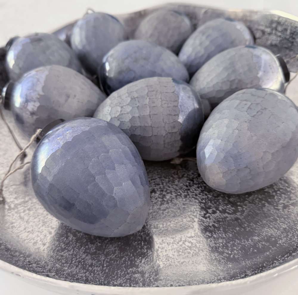 Deko-Ei Osterei blau grau Verlauf Glasei gehämmert sehr robust zum Aufhängen edel Osterdekoration Ostern Frühling Osternest Ostereie blau must have