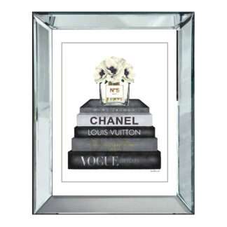 Wandbild Bilderrahmen aus Spiegelglas Parfümflasche Flacon auf Bücher Poster 50x60 cm Hazenkamp edeles Spigelglasbilderrahmen Fashion must haves