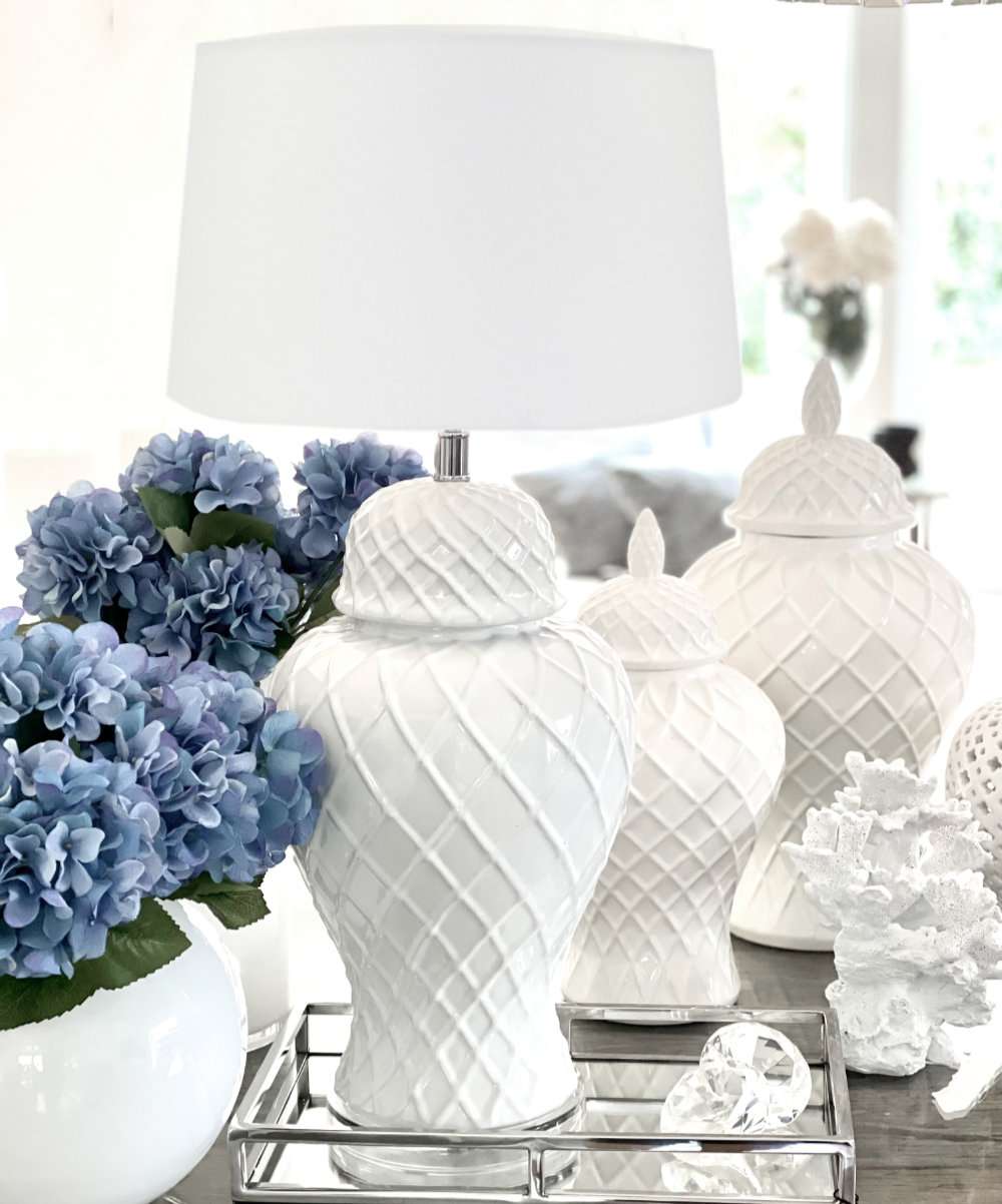 Tischlampe Deckelvase Rautenmuster weiß edel Lampenschirm weiß rund